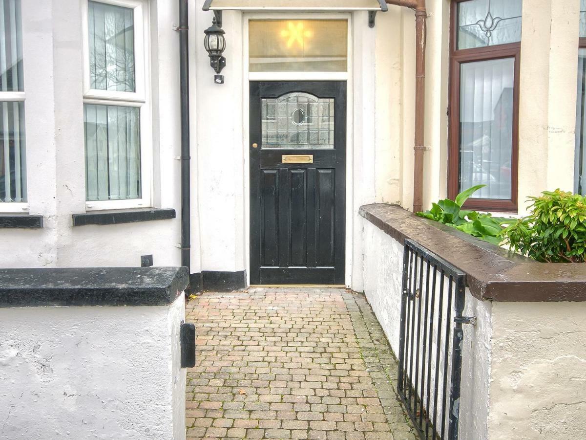 Tsa Shaftesbury Avenue Villa Belfast Oda fotoğraf